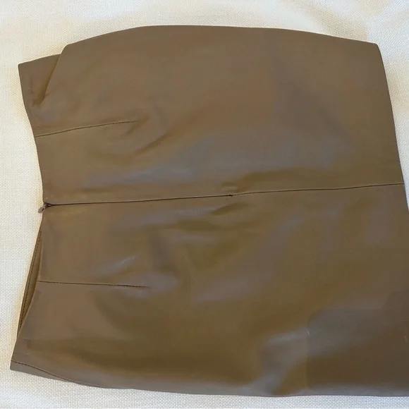 The Mannei Brown Ruched Leather Skirt - Picture 7 of 8